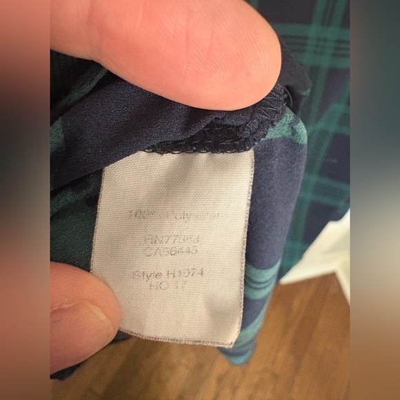 J.Crew Factory Black Watch Plaid Bell Sleeve Top – Size Small Festive Holiday - Picture 8 of 9